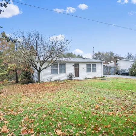 Charming 2BR Near Fairgrounds and War College!