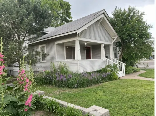 Spacious Charming Farmhouse-Style Home - Dedicated Office