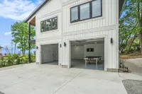 Gorgeous New Home, Sleeps 10, Steps Away from Lake Michigan Beaches - 4-Star