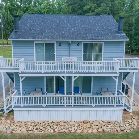 LAKE FRONT WITH GORGEOUS VIEWS & SPACIOUS BACKYARD + LOTS OF AMENITIES