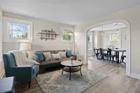 Family and 🐕 friendly☆3BR house☆Porch swing☆Mars☆PGH☆Cranberry - Wifi