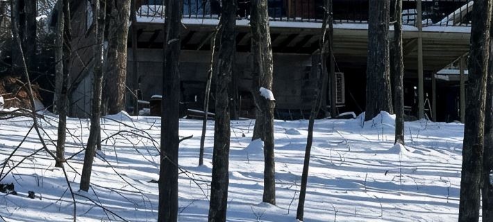 Beautiful country cabin on a natural spring creek! Hotels in Izard County