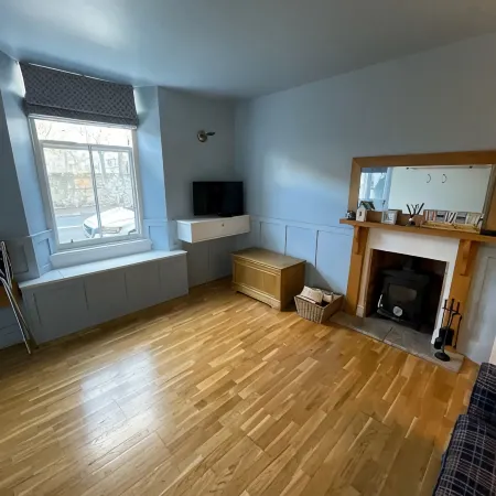 Elie Residence Studio Apartment, perfect for 2! Ground-floor.