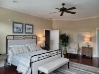 Grand-Escapes on Norris Lake-Available Memorial Day, June 4-13, July 4-11