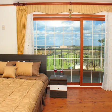 Jeju Feel House Отели рядом с достопримечательностью «Парк Тольхарбан»