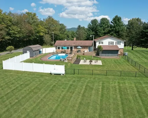 Spacious Mountain Retreat – Sleeps 12 – Pool, Hot Tub, Peaceful & Beautiful! Hotels in Smyth County