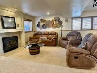 Modern Comforts - Stay/Work/Play - 4 estrellas