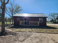 Possum Run Cabin Comfortably Sleeps 6 People