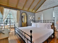 Thames Valley Khao Yai Hotels near Scenical World