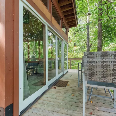 2-Person Romantic Treehouse Getaway in Hocking Hills, Ohio Hotels in Hocking County