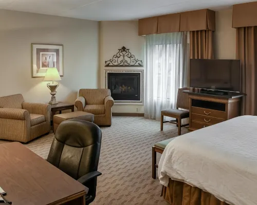 Hampton Inn & Suites Youngstown-Canfield Hotels in Canfield Township