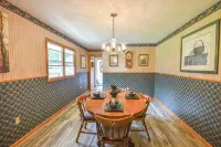 Rustic Hills Retreat...a scenic home on beautiful lake front property. - 3-Star