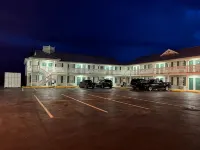 Key West Inn - Tuscumbia - Parkplatz