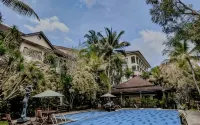 The Oxalis Regency Hotel Magelang - Pools