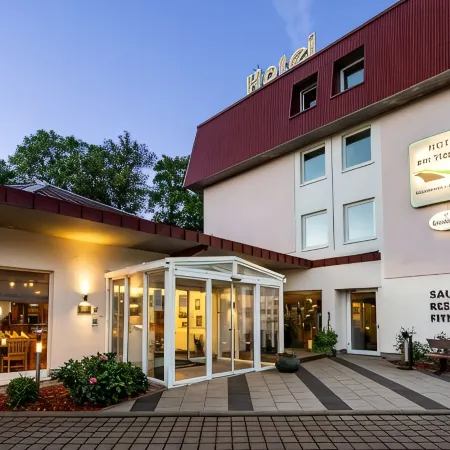Hotel am Tierpark Gotha Отели в г. Гота