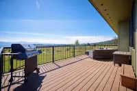 Panoramic Ocean Views!  Summer and Fall Open!