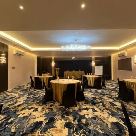 Riez Palace Hotel
