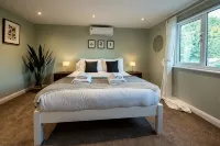 Hot tub, games room & cinema in Bournemouth - Wi-Fi