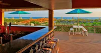 Sunset Vistas Two Bedroom Beachfront Suites - parking