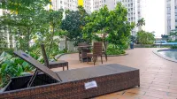 Spacious and Modern 2Br Springlake Summarecon Bekasi Apartment by Travelio - Apartments