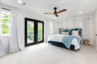 Epic Game Room with Arcade Games and Hot Tub Hypedome! Just 1 Mile to Notre Dame - 4-Star