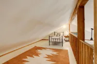 Charming mountain cabin located just minutes from Golden Gate Canyon State Park