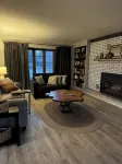 Spacious 4-bedrm, 3 bath home in FDL, new kitchen, gym, WiFi, patio, 2 tv rooms - Boutique