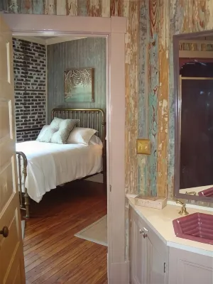 Quaint Studio Loft in the Heart of Downtown Beaufort