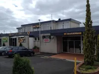 Top of the Town Hotel Motel