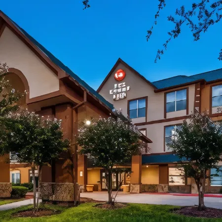 Best Western Plus Hobby Airport Inn Suites