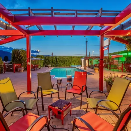 Westridge Motor Inn Отели в г. Осуюс