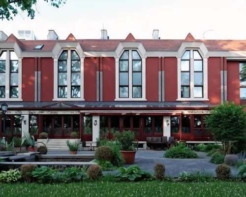 Golden Ball Club Hotels in Gyor
