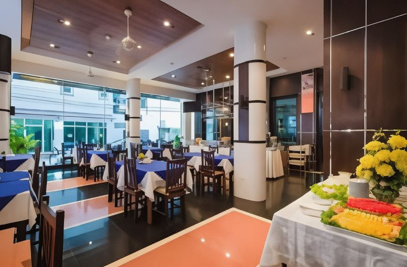 77 Patong Hotel & Spa photo 5