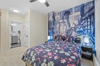 NEW-Free Prkg-2BR/2.5Bath/3 Queen Size Beds-Duplex - 4-Star