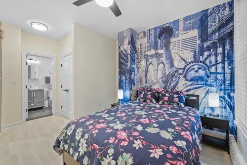 NEW-Free Prkg-2BR/2.5Bath/3 Queen Size Beds-Duplex - 4-Star