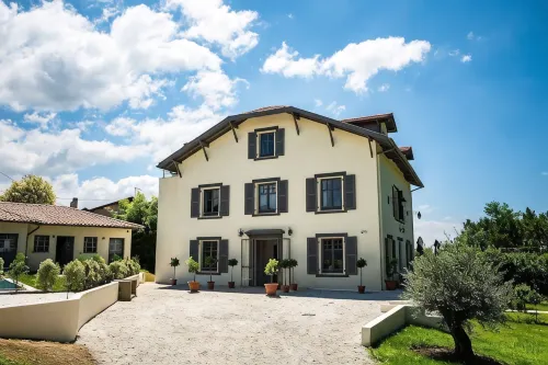 Hôtel Villa la Renaissance - 駐車場