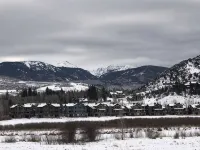 Beautiful, Spacious Riverside Condo with River & Mountain Views - 4-Star