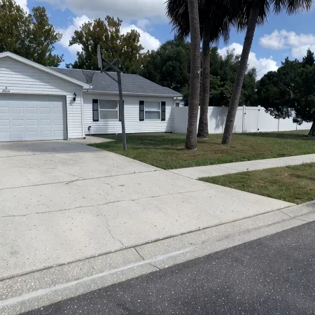 Vacation Home w/ HOT TUB, 2 MASTER BEDROOMS, HEATED POOL NEAR BEACHES!