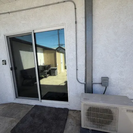 1-bedroom vacation home just 5 minutes to Kia Forum