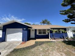 Clearwater Vacation Paradise Home Pool & Hot Tub, Outside Bar- TV, Pets welcome