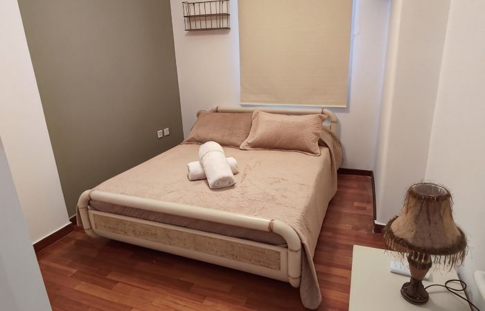 Dr. J. Spon Apartment