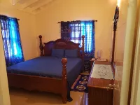 This is a three bedrooms three bathrooms house that is fully furnihsed - 2-Star