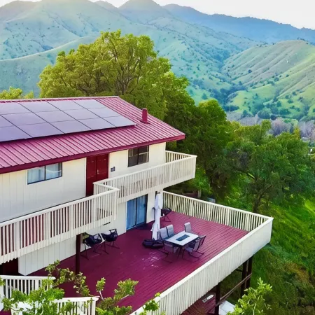 Spacious Sequoia Park 5 bed 3 bath house w/ AC & WIFI in charming Three Rivers