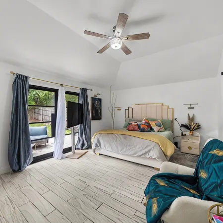 Cozy 3-bedroom house in welcoming Arlington with WiFi, AC