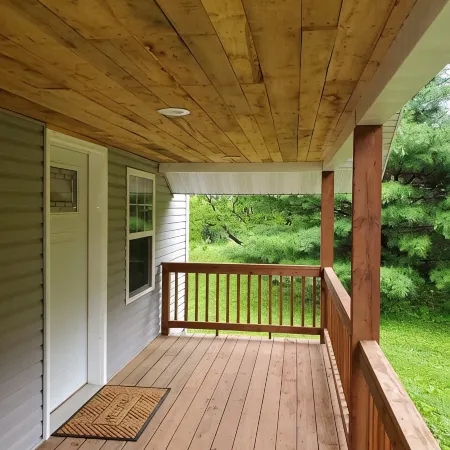 Cozy country charm with a convenient location