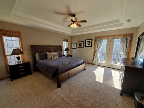 Bonnie & Clydes-2 Homes, Wooded and Private; Located on 2 Acres - balcony