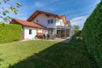 Astara- complete house in prime location with private garden - Wi-Fi