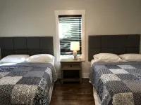 Downtown Lake Geneva Sleeps 14 - 3-Star