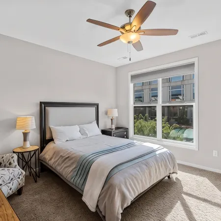 Downtown Skyline Views in Modern Townhome with Rooftop Patios