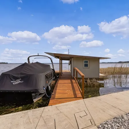 Boat Friendly & Private Pool
